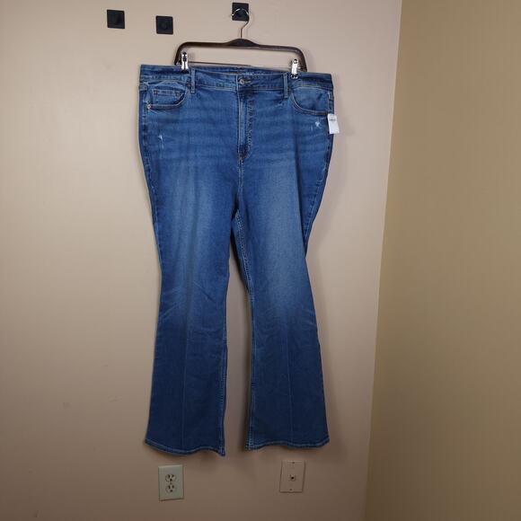 Old Navy Higher High-Waisted Distressed Flare Jeans Size 22 - Picture 1 of 12